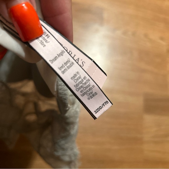 Victoria's Secret Dream Angels High Neck Chatilly Lace Demi Bra 32DD NWT $72 - Picture 7 of 7